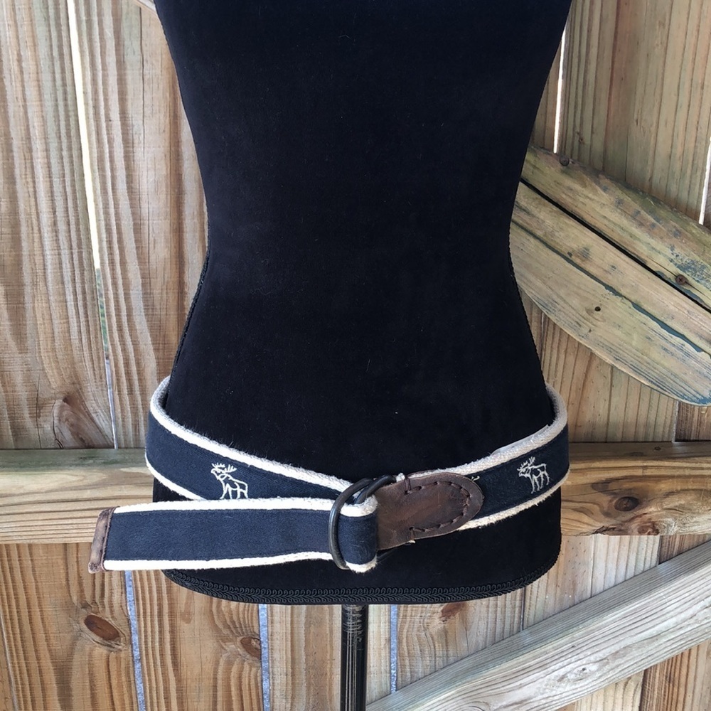 Navy & Tan Wide Cotton Belt White Embroidered Moose Brown Leather Tabs Size 33